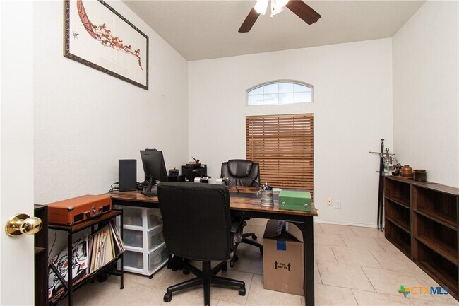 Building Photo - 4310 Neta Dr