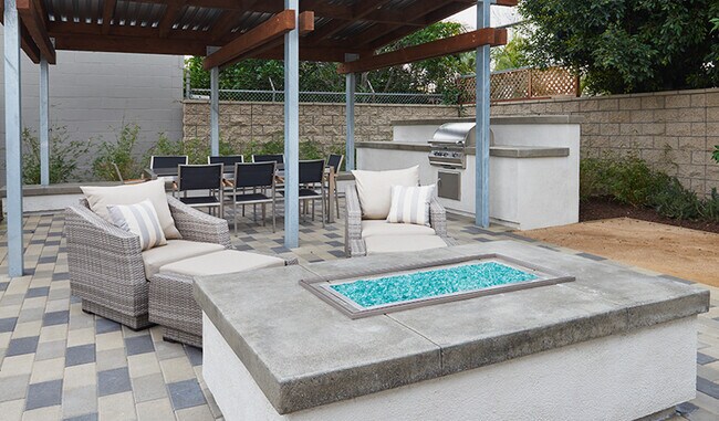 Building Photo - 826 Brickyard Ln