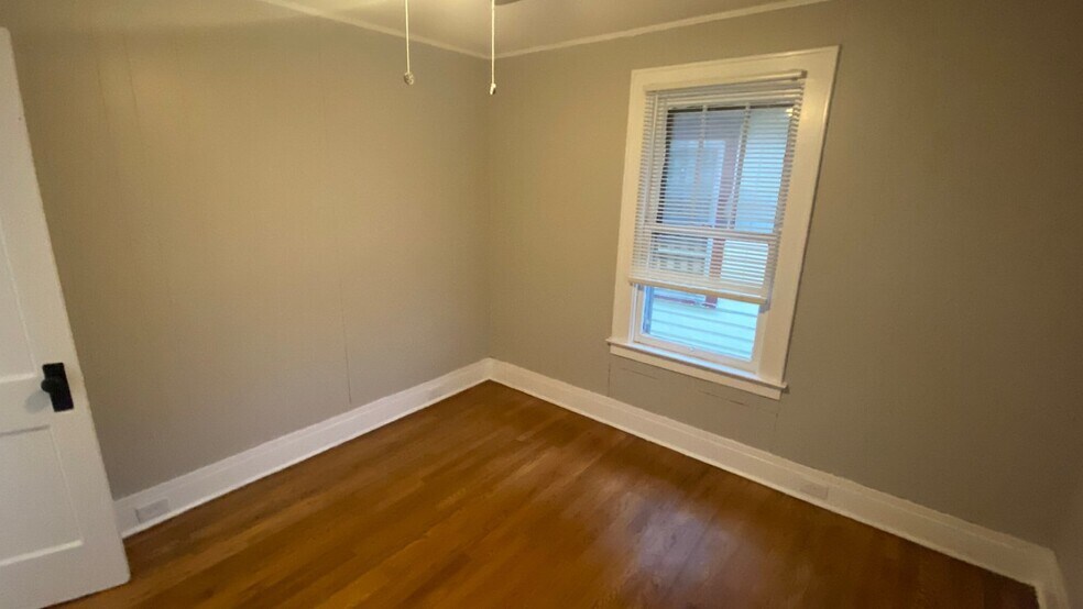 Building Photo - 129 Wiman Ave