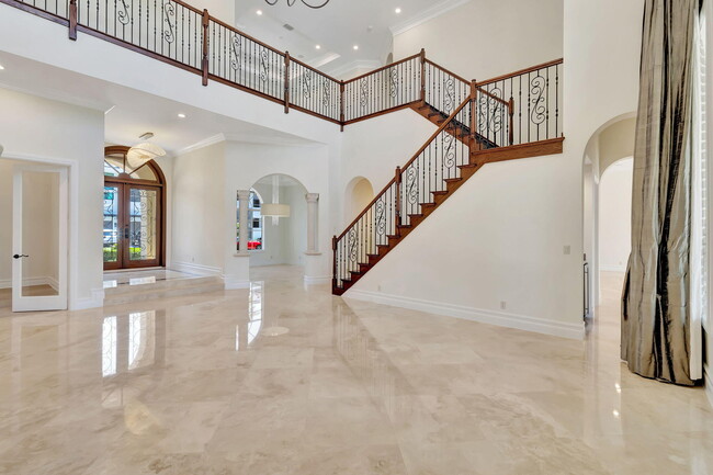 Building Photo - 953 Banyan Dr