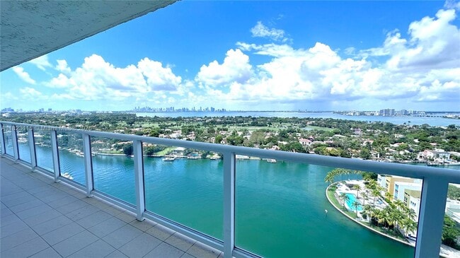 Building Photo - 5900 Collins Ave