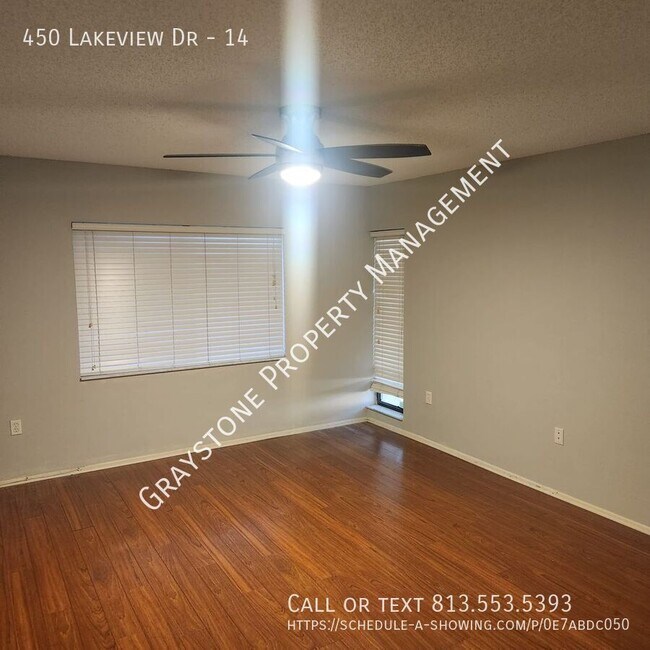 Building Photo - 450 Lakeview Dr
