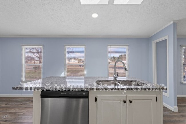 Building Photo - 1508 Willow Downs Cir