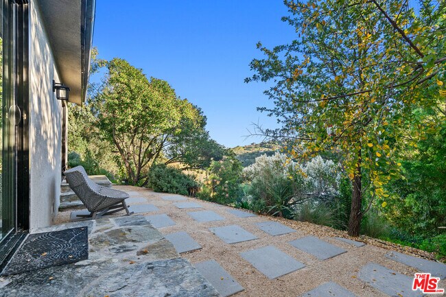 Building Photo - 20784 Medley Ln