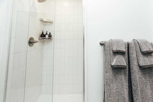 Building Photo - 1911 3rd Ave N