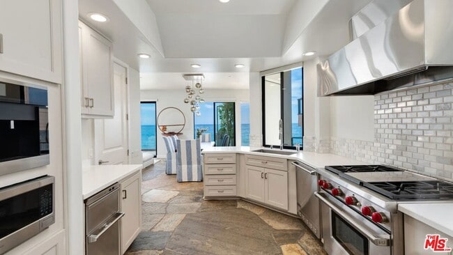 Building Photo - 25252 Malibu Rd