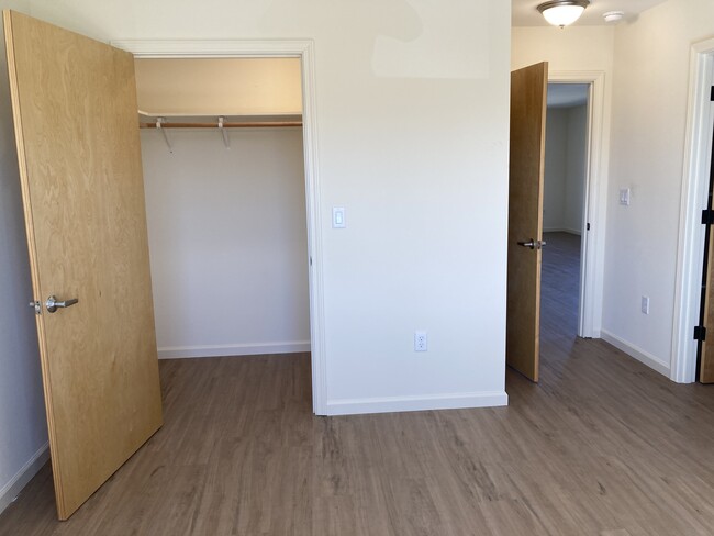 Bedroom Closet - 2042 Smith Ln