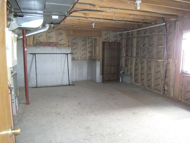 Building Photo - 525 Sinton Ave