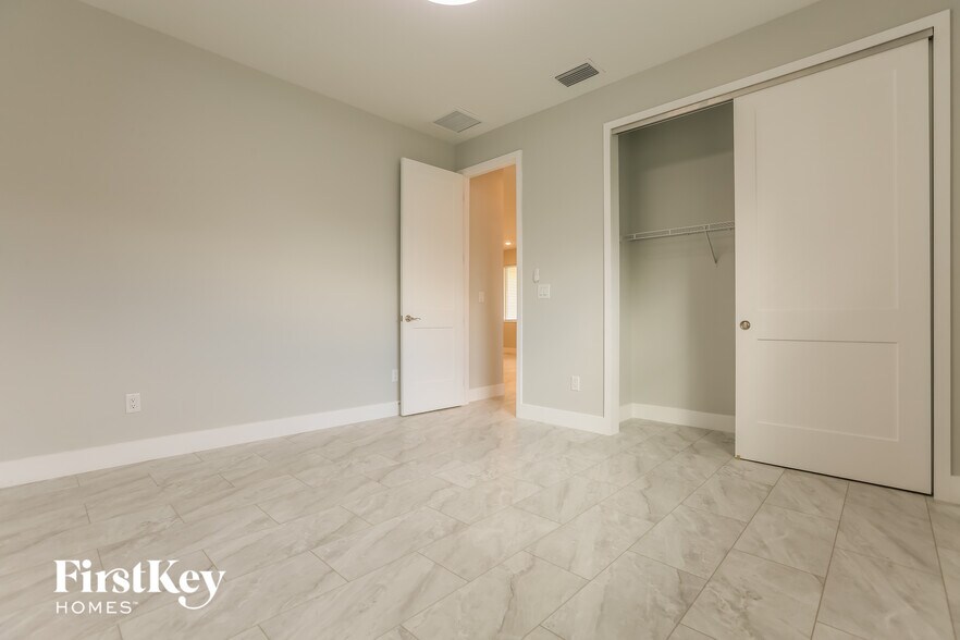 Building Photo - 4391 Cuthbert Ave