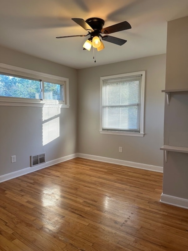 Building Photo - 1212 Deerwood St