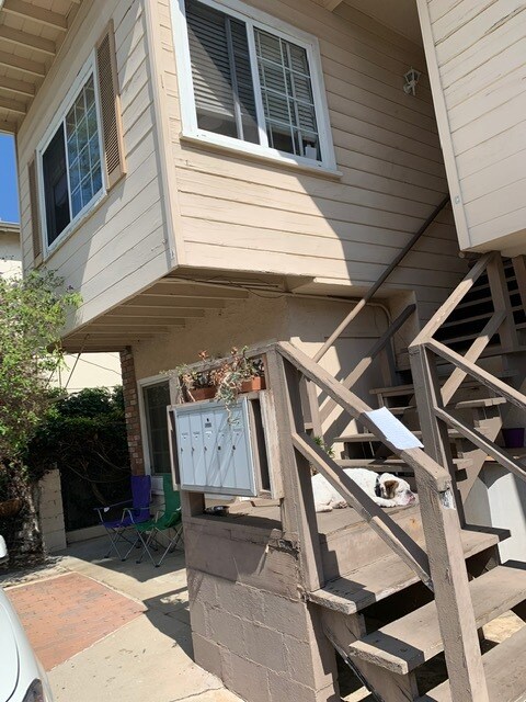 Building Photo - 1223 Berkeley St