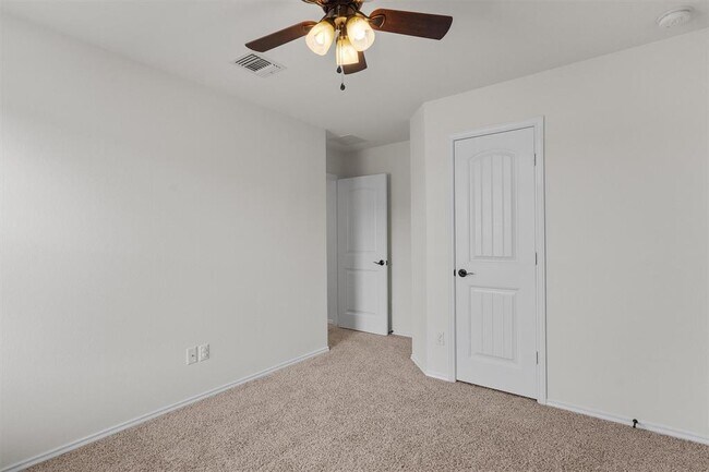 Building Photo - 18825 Star Gazer Way