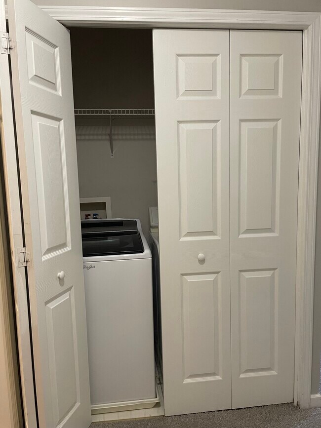 Laundry - 1815 Kilmington Ct
