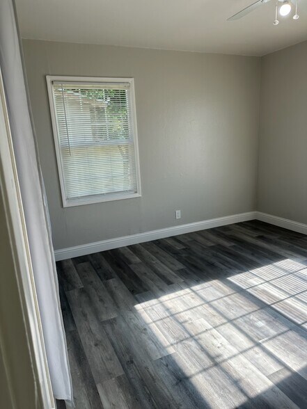 Building Photo - 6340 Watt Ave