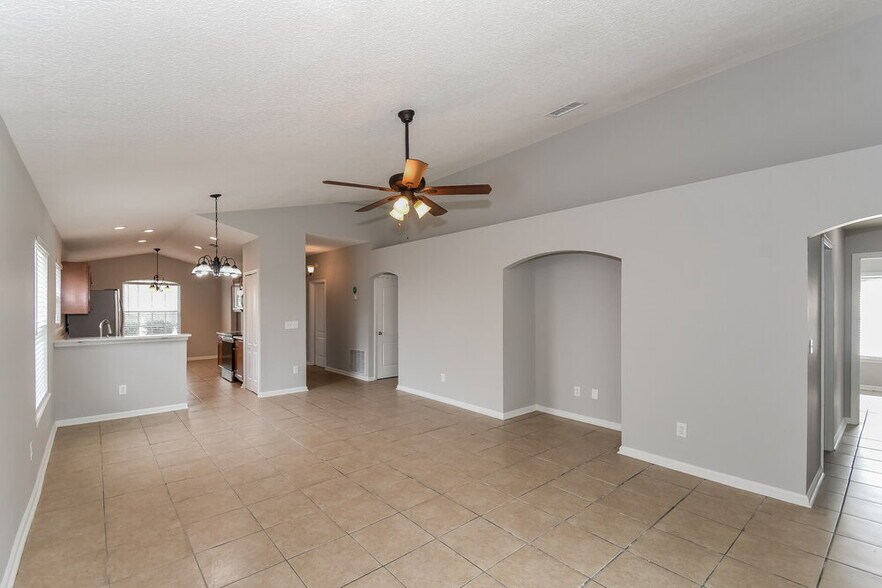 Building Photo - 1566 Hope Valley Dr