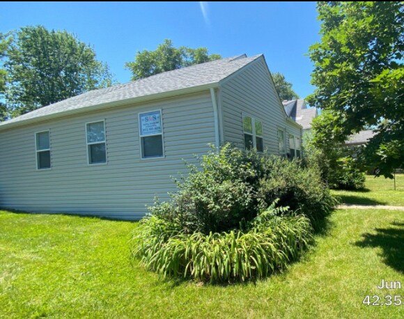 Building Photo - 223 Elder Dr