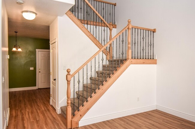 Building Photo - 1020 N 130 W