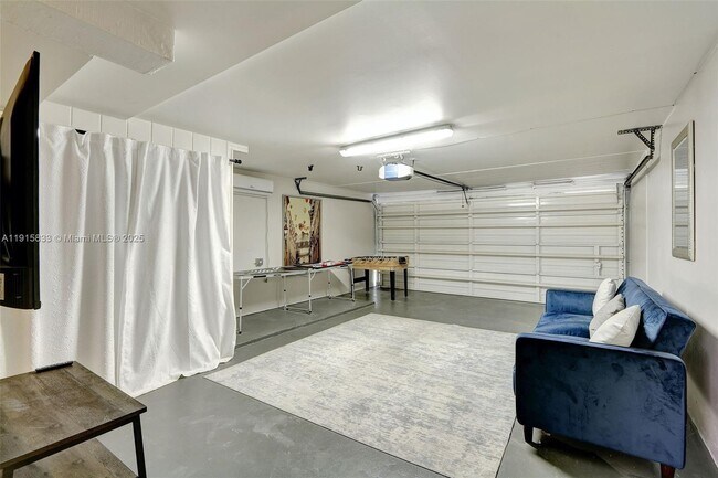 Building Photo - 2809 NW 7th Ave