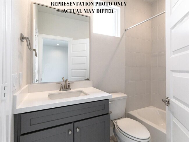 Building Photo - 2808 Grand Fountains Dr