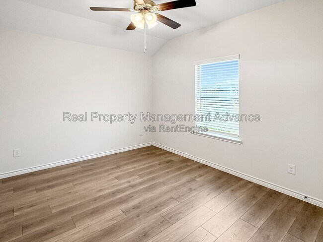 Building Photo - 1824 Ferguson Ln