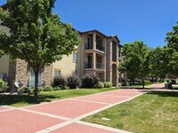 Building Photo - HONEY! Stop Scrolling! Luxury Centerville Stunner!