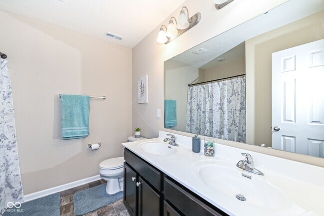 Building Photo - 16406 Taconite Dr