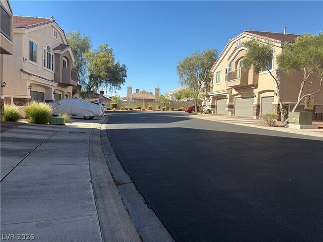 Building Photo - 2065 Scanlon Ferry Ct