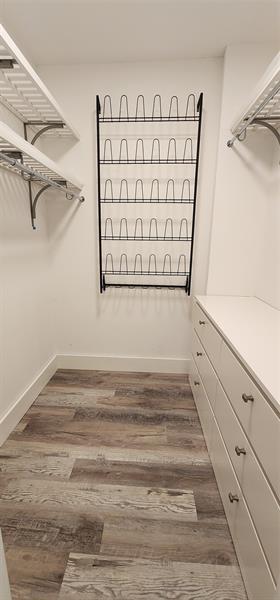 Building Photo - 299 N Riverside Dr