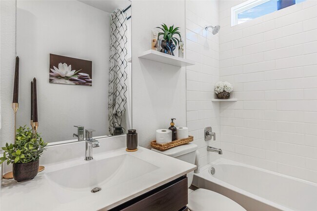 Building Photo - 638 Paisley Harbor Ct