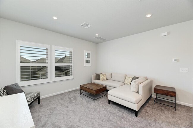 Building Photo - 5820 Harper Park Dr