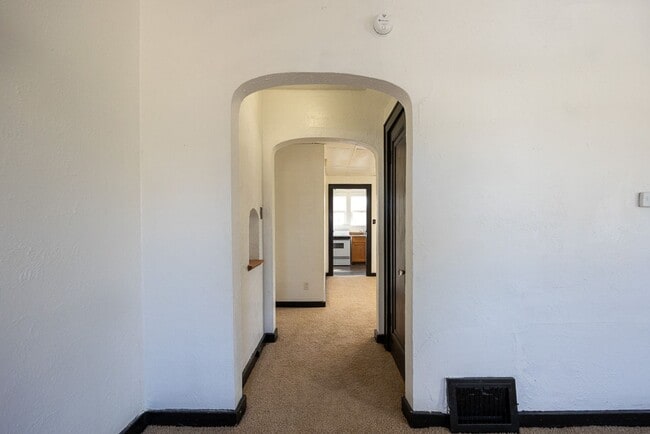 Building Photo - Trail St 223-225 W