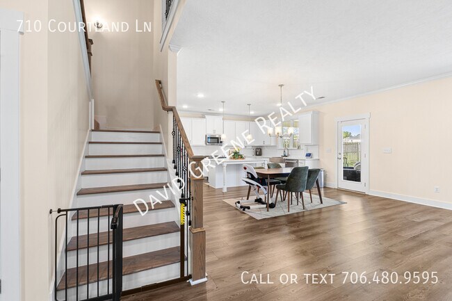 Building Photo - 710 Courtland Ln
