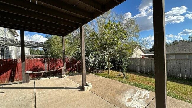 Building Photo - 13105 Lofton Cliff Dr