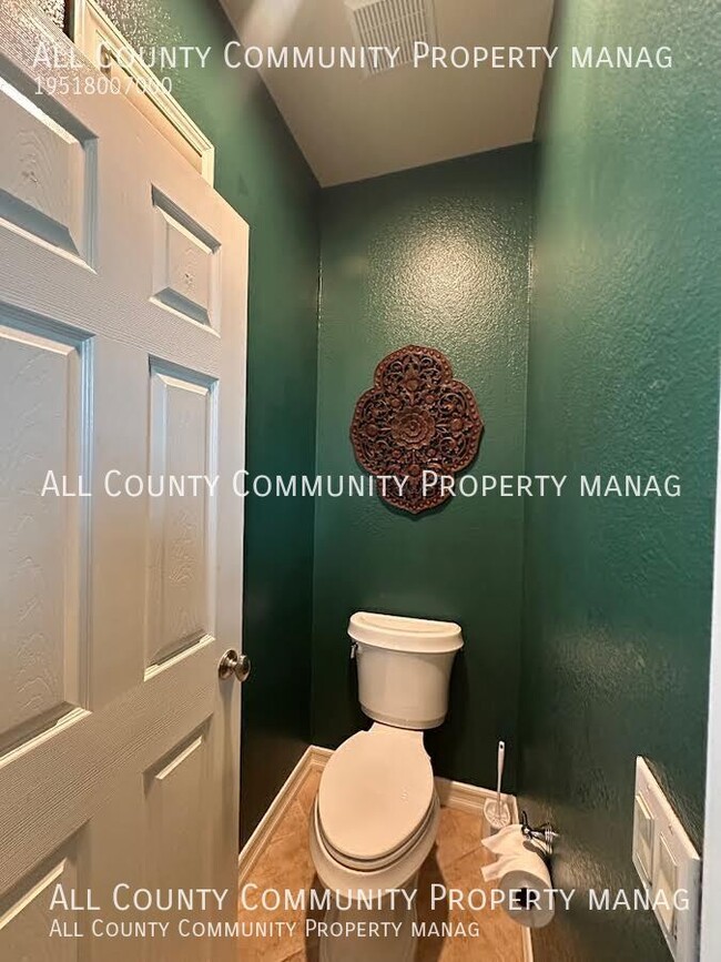 Building Photo - 18066 Lemon Dr