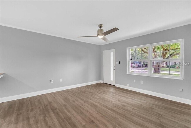 Building Photo - 1610 Tulane St