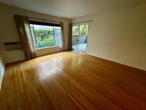 Interior Photo - 1361 Beverly Glen