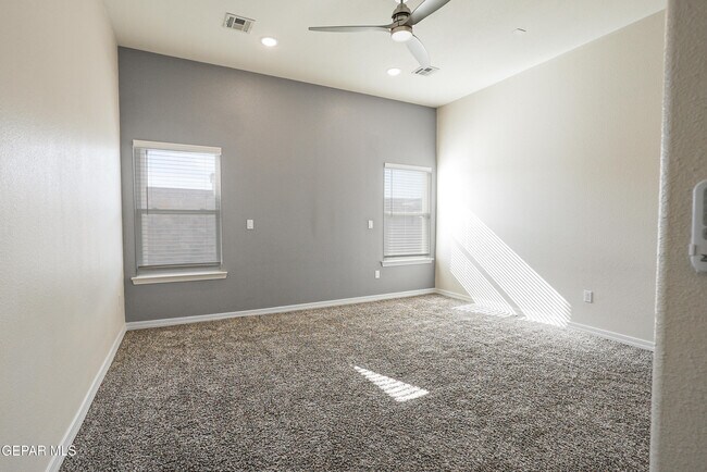 Building Photo - 13652 Glen Vista Ln