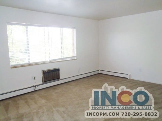 Building Photo - 1909 S Depew St