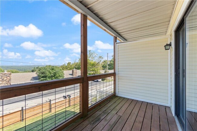 Building Photo - 14813 Dutchmans Dr