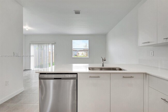Building Photo - 12644 NW 22nd Pl