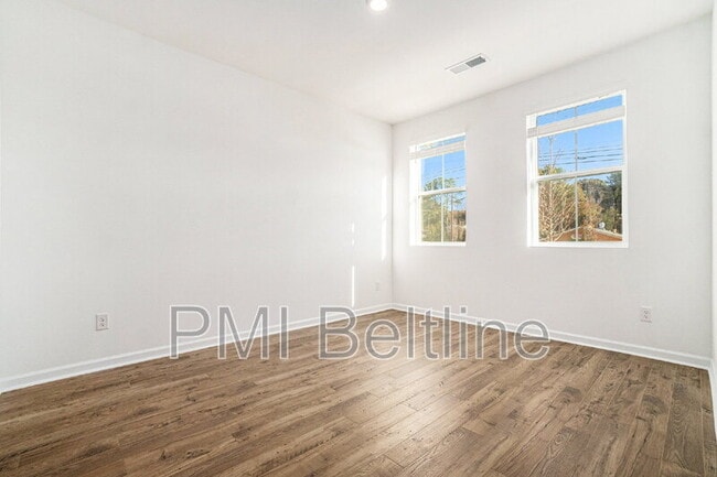 Building Photo - 6229 Honeybell Aly