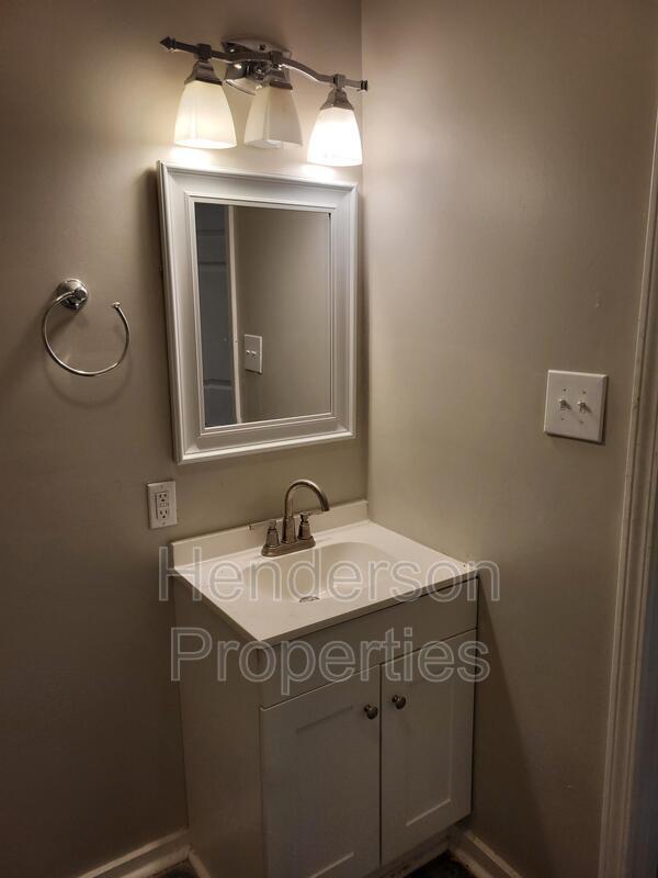 Building Photo - 154 Shurley St