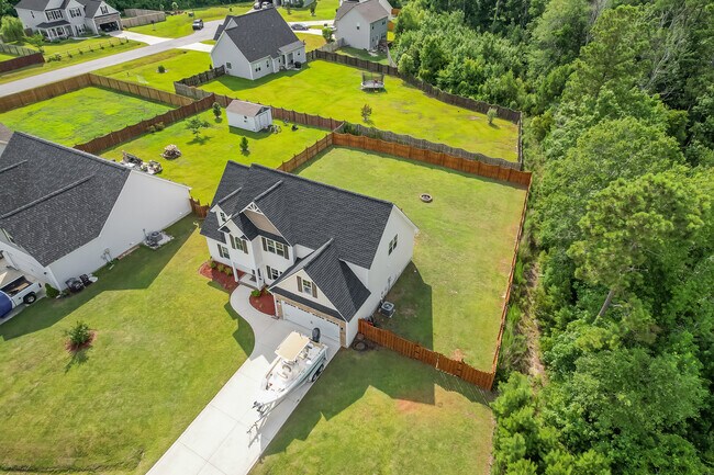 Building Photo - 425 Sea Buoy Ln