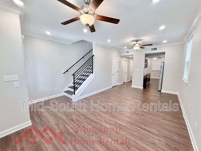 Building Photo - 82 N Rembert St