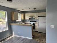 Building Photo - 6724 Willowbrook Dr