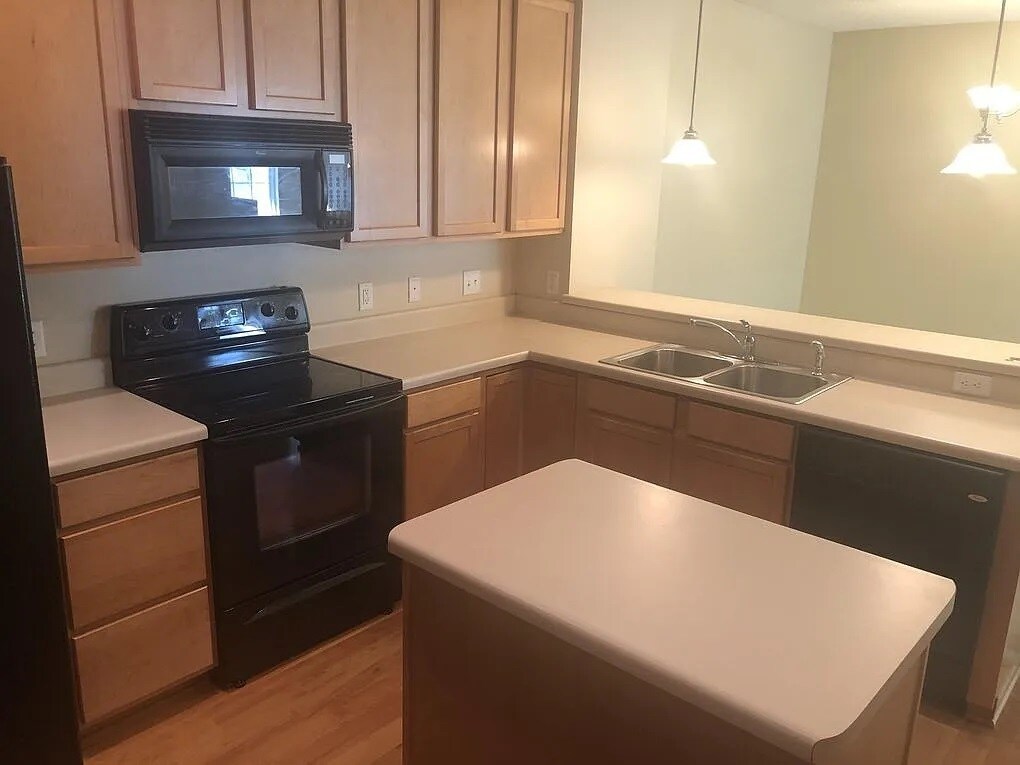 Building Photo - 1760 Prescott Ct