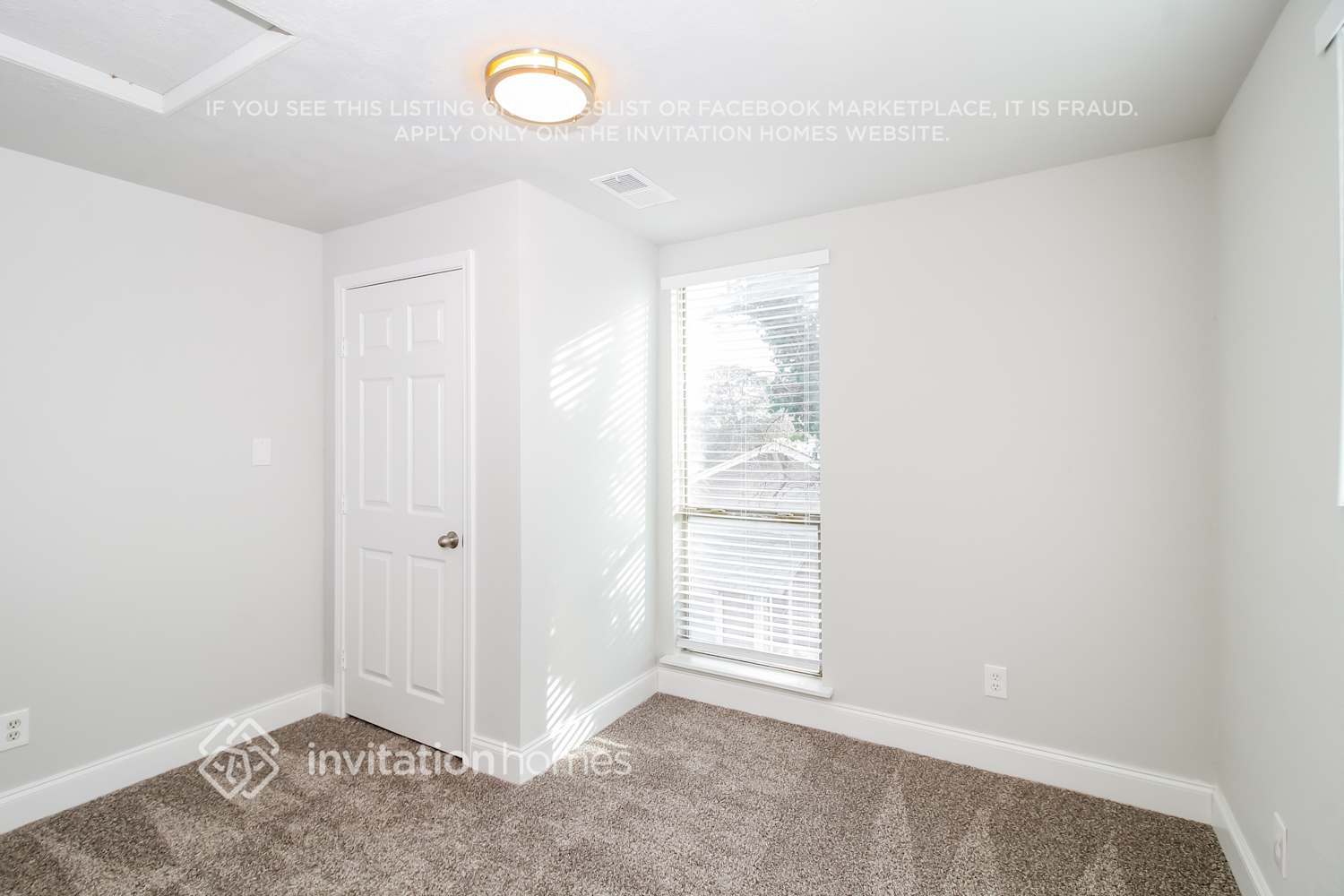 Building Photo - 403 E Standifer St