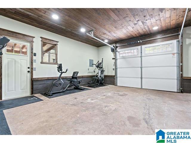 Building Photo - 1801 11th Pl S