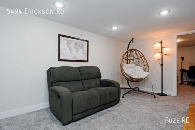 Building Photo - 5494 Erickson Rd