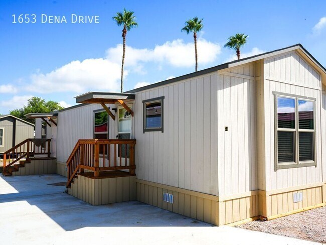 Building Photo - 1653 Dena Dr